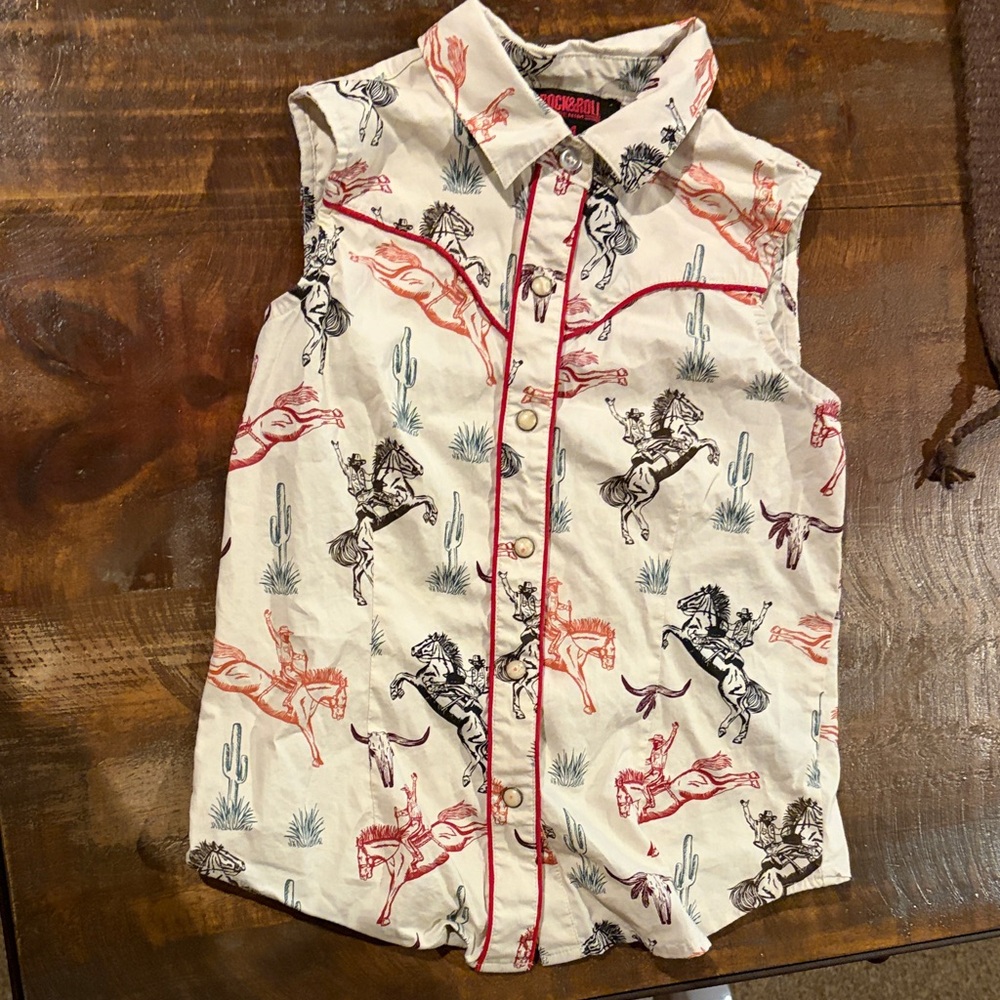 Sleeveless Kids Western Button-Front Shirt in White with Red & Black Print